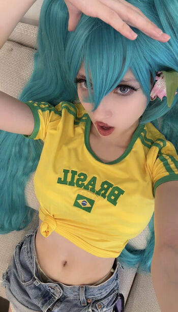 Foxxyfollie leaked private content