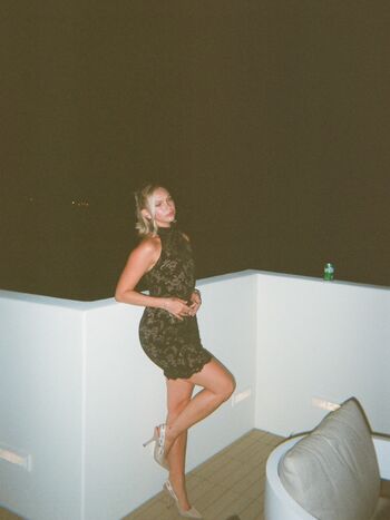 Sexynandareyes leaked private content