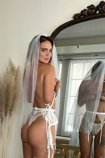 Julia logan/ leaked private content