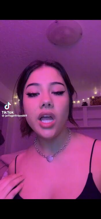 Daniela riaz/ leaked private content