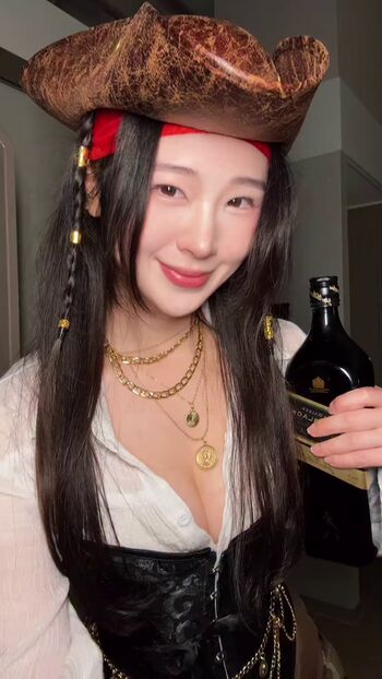 Nina leaked private content