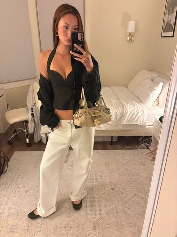 Illi y leaked private content