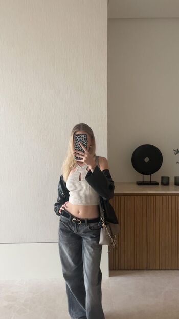 Cashbxnny desnuda leaked private content