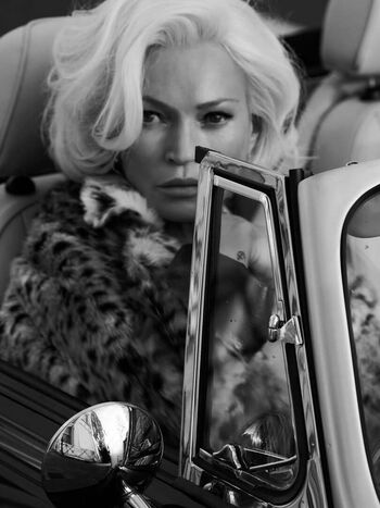 Honeybun  onlyfans leaked private content