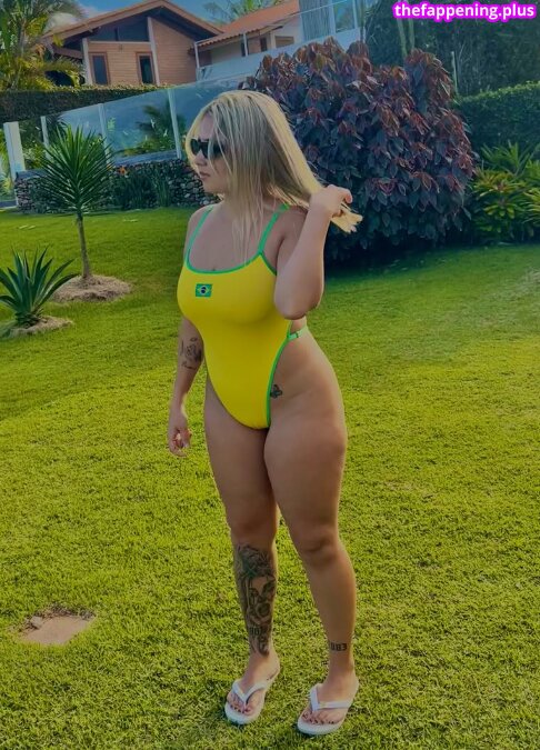 Lucyalexandra page leaked private content