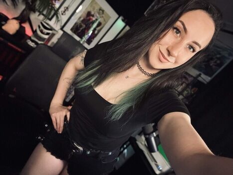 Haesicks / leaked private content