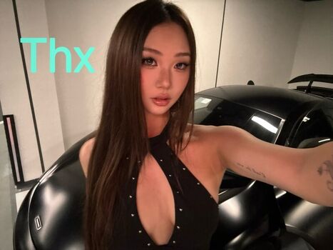 Kkarenzeng leaked private content