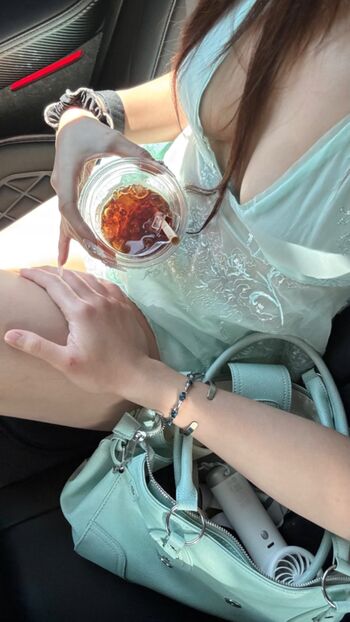 Kkarenzeng leaked private content