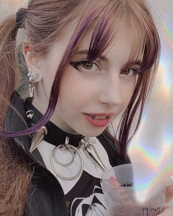 Akiyajeri/ leaked private content