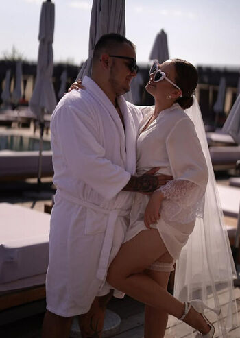 Roun sa ville/ leaked private content