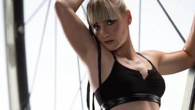 Itscarlenalee/ leaked private content