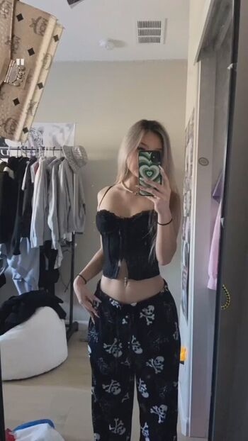 Sarah johnston leaked private content