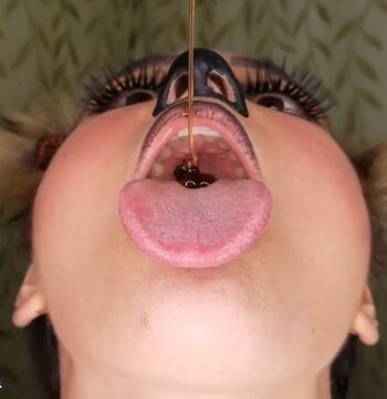 Ambiiyah/ leaked private content