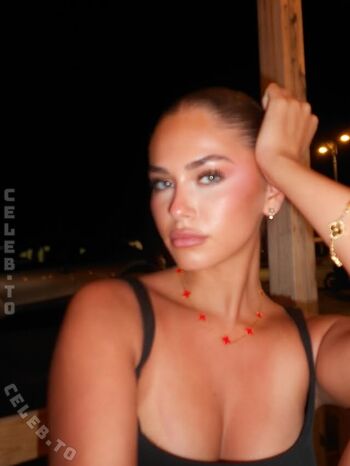 Valentina fradegrada/ leaked private content