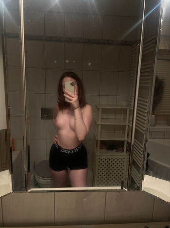 Larissaxadventures leaked private content