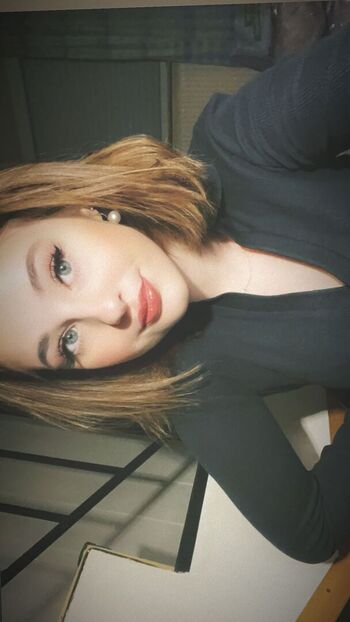 Larissaxadventures leaked private content