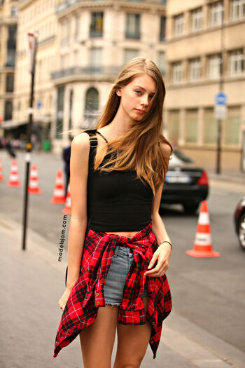 Lauren de graaf leaked private content