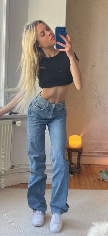 Yescanales/ leaked private content