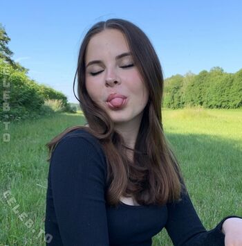 Haesicks / leaked private content