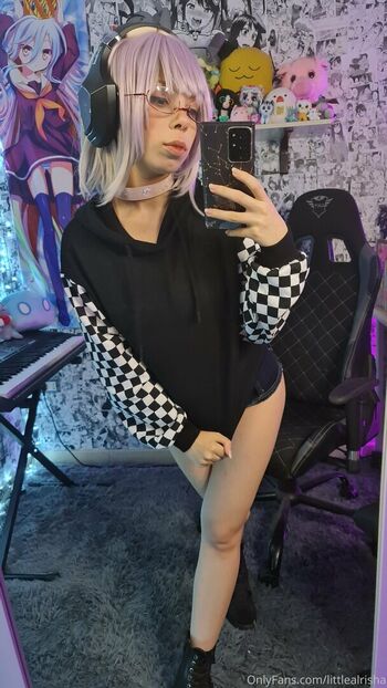 Curly.miavip leaked private content
