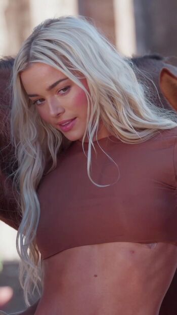 Kymitona/ leaked private content