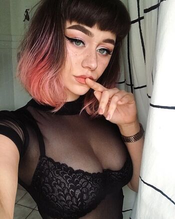 Ceciamix/ leaked private content