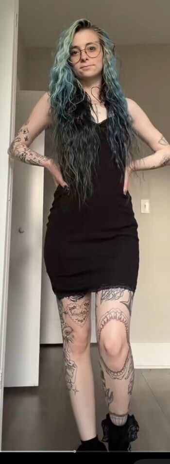 Ashley adamson/ leaked private content