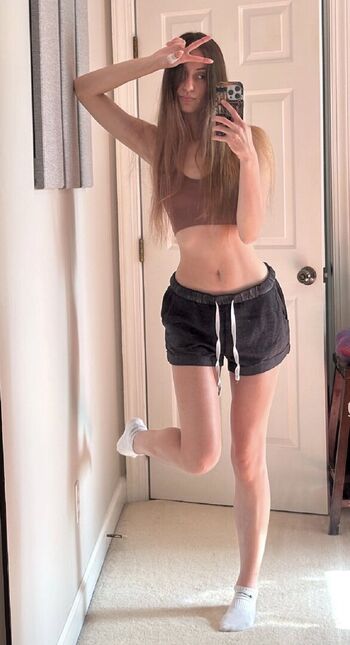 Luweazl leaked private content