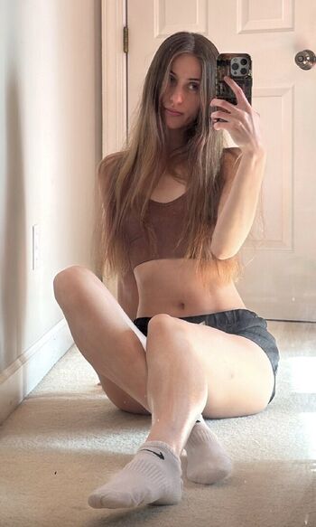 Luweazl leaked private content