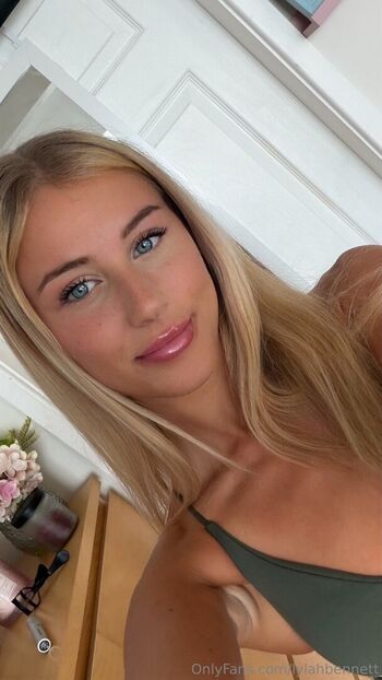 Anniequeeen/ leaked private content