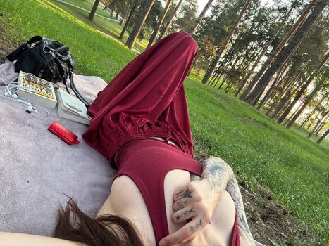 Momorianyan page leaked private content