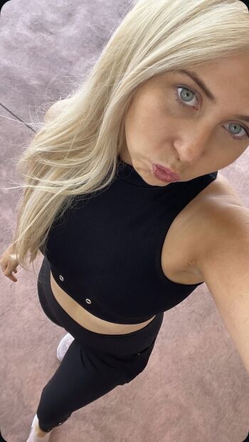 Candycrushgirl/ leaked private content