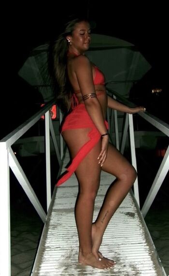 Natalie portman fake/ leaked private content