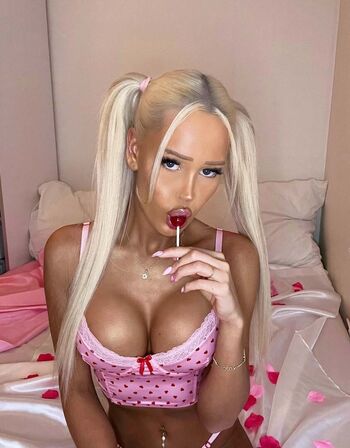 Maiababeee leaked private content