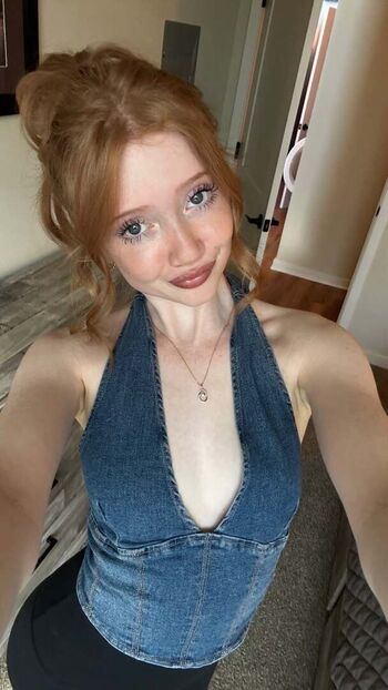 Ashley adamson/ leaked private content