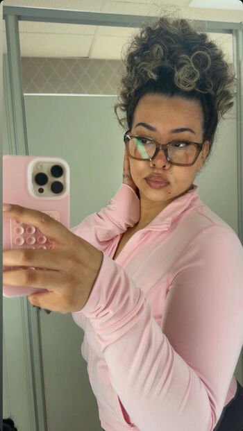 Haesicks / leaked private content