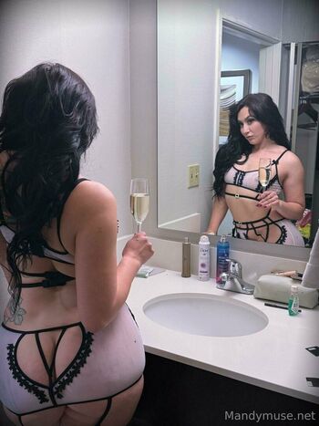 Alessandra ambrosio/ leaked private content