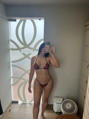 Hilixlie/ leaked private content