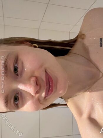 Whisperingpizza asmr/ leaked private content