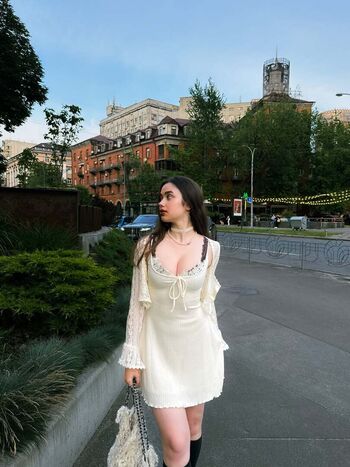 Nicole enayati/ leaked private content