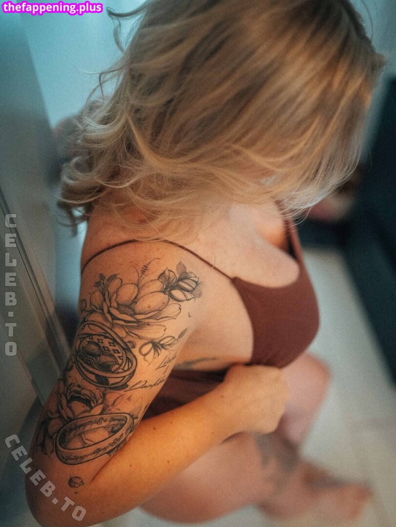 Waifumochi/ leaked private content