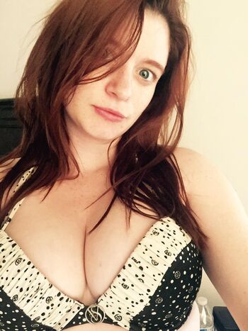 Lovelaurenn/ leaked private content