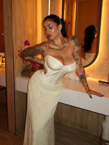 The bella mkay/ leaked private content