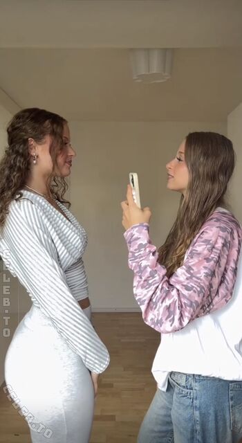 Sttaringart/ leaked private content