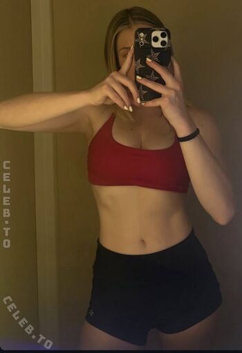 Vzrym leaked private content