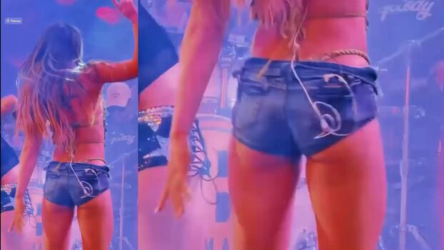 Ellie alien/ leaked private content