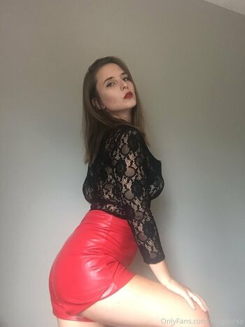 Sttaringart/ leaked private content