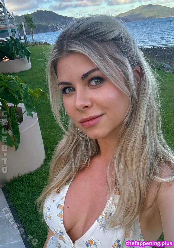 Mely show leaked private content