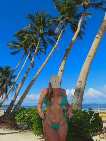 Ploo/ leaked private content