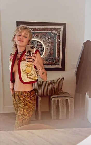 Shiomelon nude leaked private content